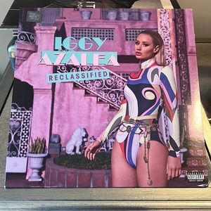 Iggy Azalea vinyl album